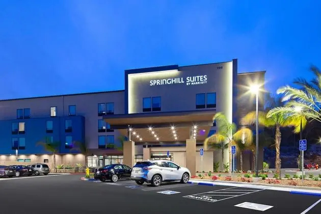 SpringHill Suites by Marriott Escondido Downtown - Dış Mekan
