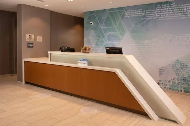 SpringHill Suites by Marriott Frederick - Lobi