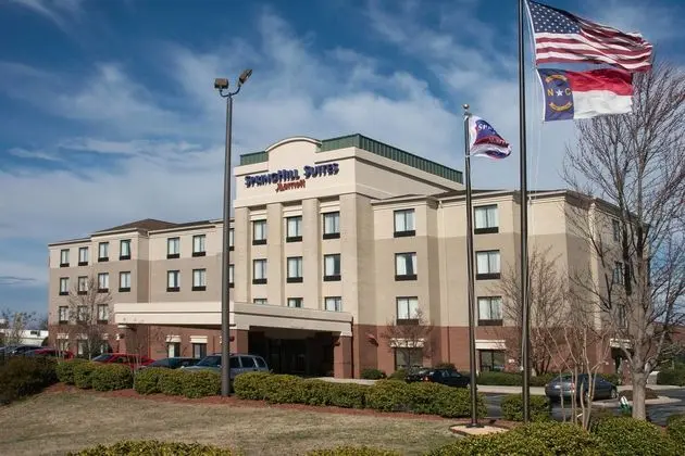 SpringHill Suites by Marriott Greensboro - Genel