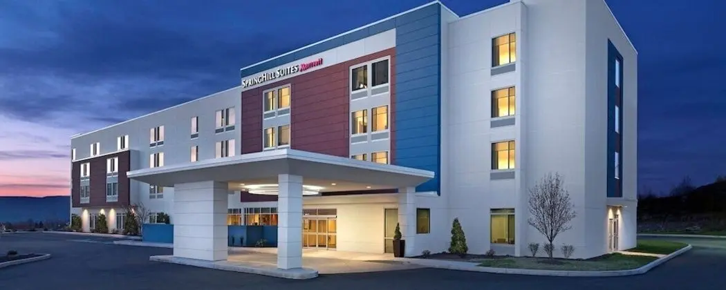 SpringHill Suites by Marriott Holland - Dış Mekan