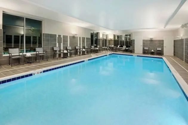 SpringHill Suites by Marriott Indianapolis Keystone - Havuz