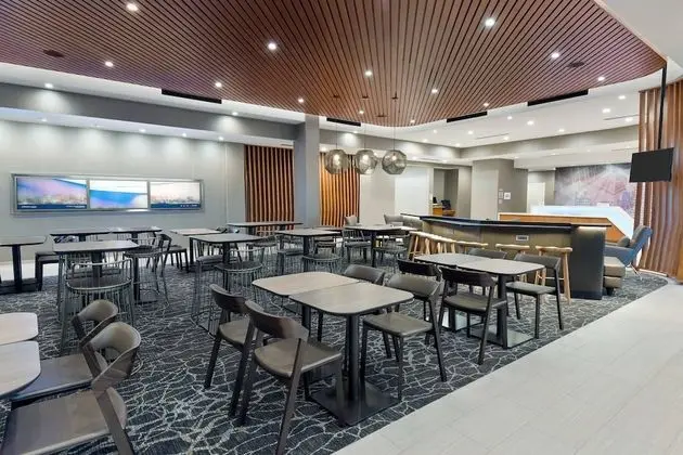SpringHill Suites by Marriott Lakeland - Yerinde Yemek