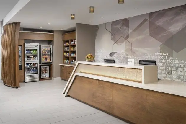 SpringHill Suites by Marriott Loveland Fort Collins/Windsor - Lobi