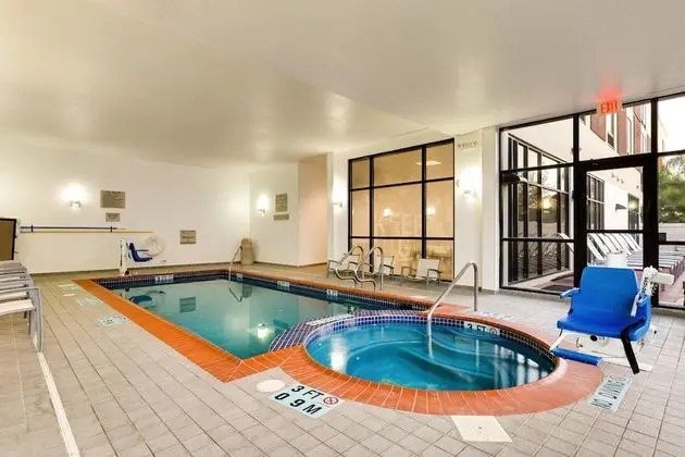 SpringHill Suites by Marriott McAllen Convention Center - Havuz