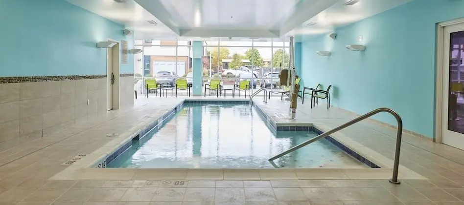 Springhill Suites By Marriott Medford Airport - Havuz