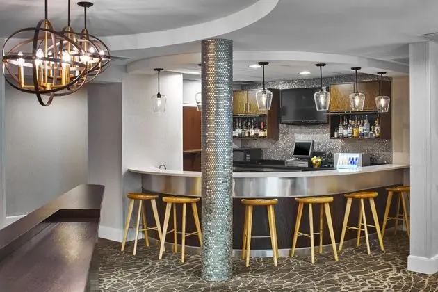 SpringHill Suites Marriott Memphis Downtown - Lobi