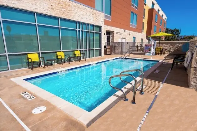 SpringHill Suites by Marriott Newark Fremont - Havuz