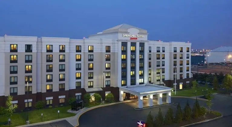 SpringHill Suites by Marriott Newark International Airport