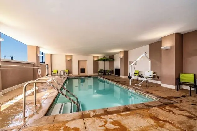 SpringHill Suites by Marriott Oakland Airport - Havuz