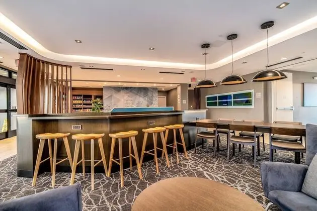 SpringHill Suites by Marriott Oakland Airport - Lobi
