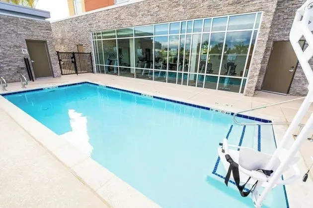 SPRINGHILL SUITES BY MARRIOTT ONTARIO AIRPORT RANC - Havuz