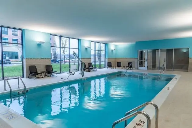 SpringHill Suites by Marriott Overland Park Leawood - Havuz