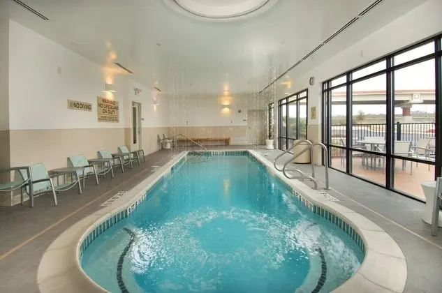 SpringHill Suites by Marriott San Antonio Airport - Havuz