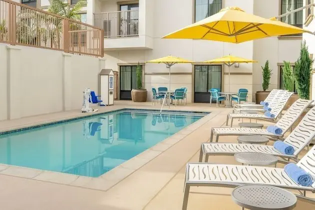 SpringHill Suites by Marriott San Diego Carlsbad - Havuz