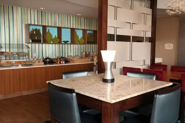 SpringHill Suites by Marriott Sioux Falls - Yerinde Yemek