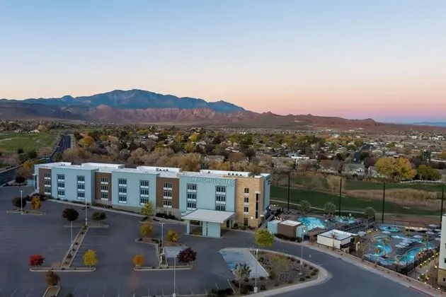 SpringHill Suites by Marriott St. George Washington - Dış Mekan