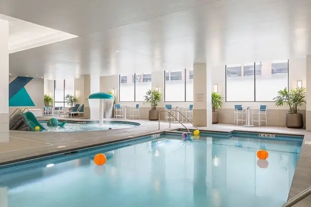 SpringHill Suites by Marriott St. Paul Downtown - Havuz