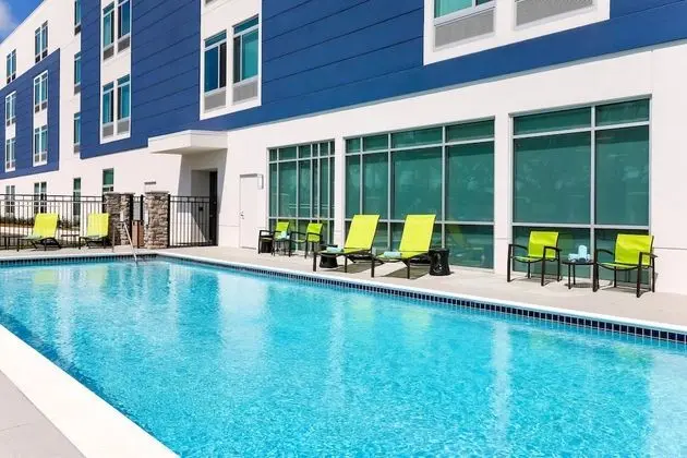 SpringHill Suites by Marriott Tallahassee North - Havuz