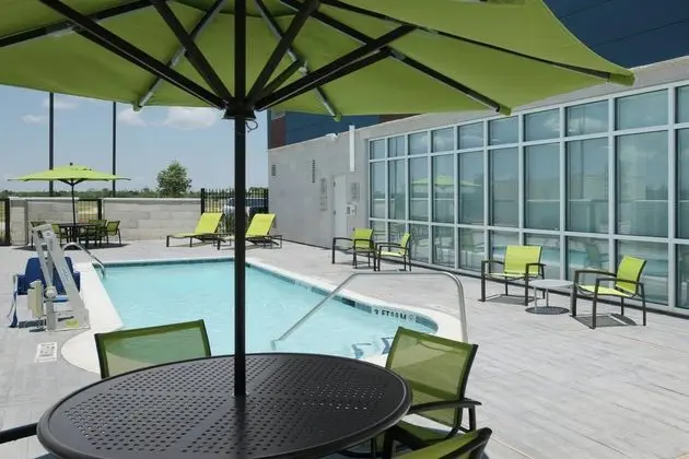 SpringHill Suites by Marriott Texas City - Havuz