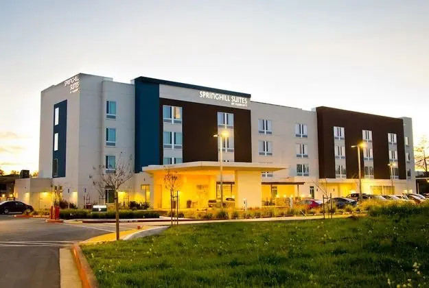SpringHill Suites by Marriott West Sacramento - Dış Mekan