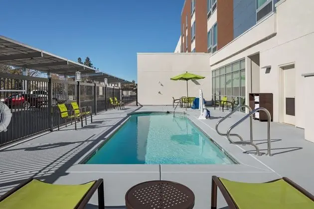 SpringHill Suites by Marriott West Sacramento - Havuz