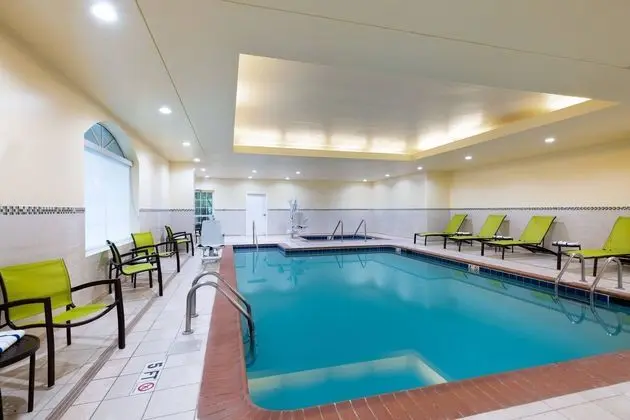 Springhill Suites by Marriott Williamsburg - Havuz