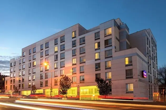 SpringHill Suites New York LaGuardia Airport - Öne Çıkan Resim