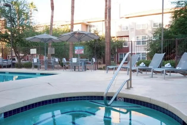 SpringHill Suites Phoenix Chandler/Fashion Center - Havuz
