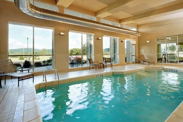 SpringHill Suites Pittsburgh Latrobe - Havuz