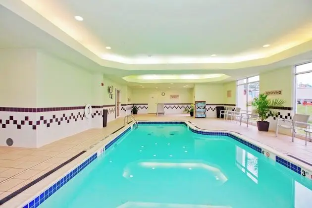 SpringHill Suites Pittsburgh Monroeville - Havuz