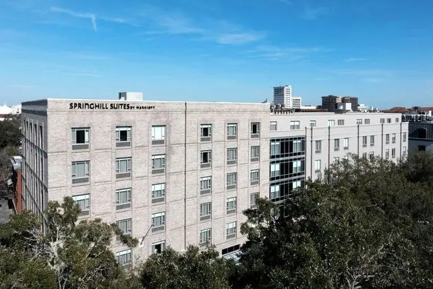 Springhill Suites Savannah Historic District - Dış Mekan