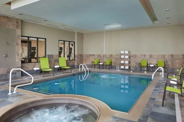 SpringHill Suites Toronto Vaughan - Havuz