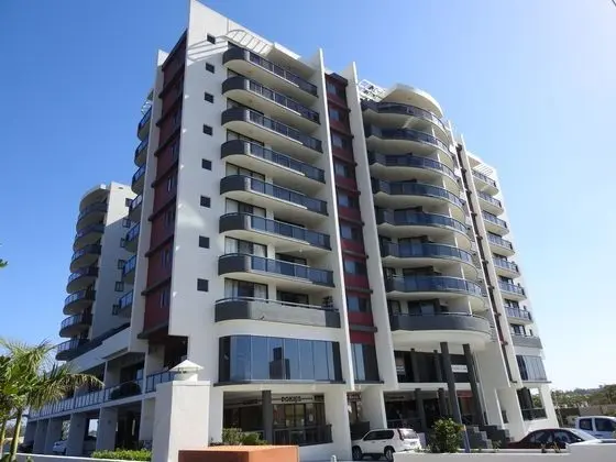 SPRINGWOOD TOWER APARTMENT HOTEL