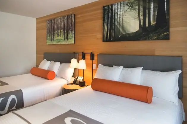 Sproat Lake Landing Resort - Oda