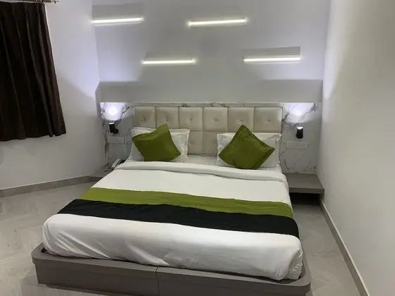 Hotel Square 9 Inn