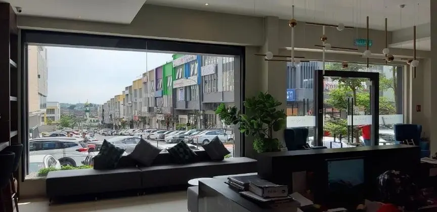 THE SQUARE HOTEL - Lobi