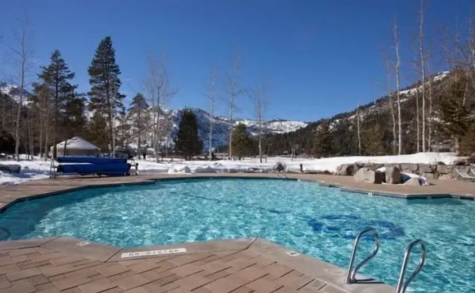 Resort at Squaw Creek Penthouse 808 - Havuz