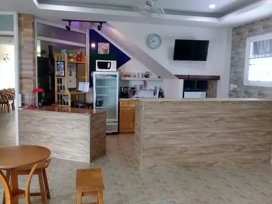 SR Sea View Apartments - Lobi