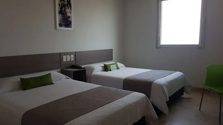 SR Hotel - Öne Çıkan Resim