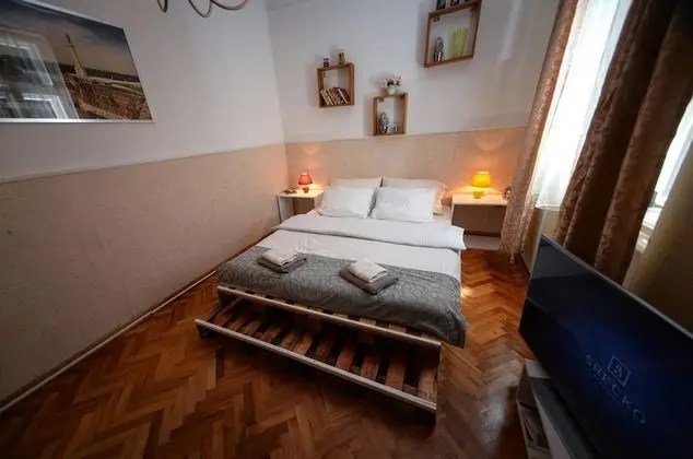 Srecko Apartment