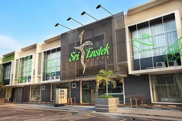 Sri Enstek Hotel - 1