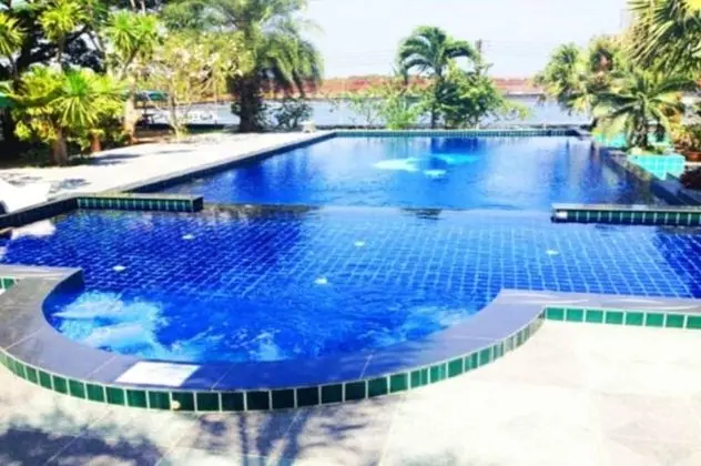 Sri Phairin Resort - Havuz
