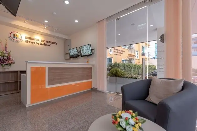 Sriracha Biz Residence - Lobi