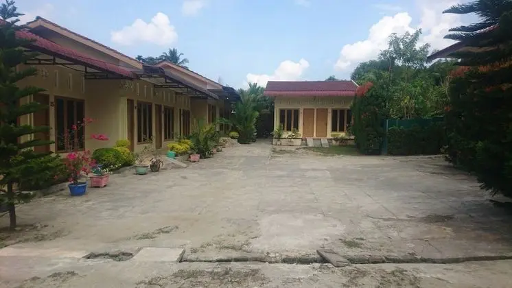 Sriwijaya Hotel Siantar - Dış Mekan