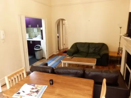 SS Property Hub - Family Apartment Barons Court - Oda Düzeni