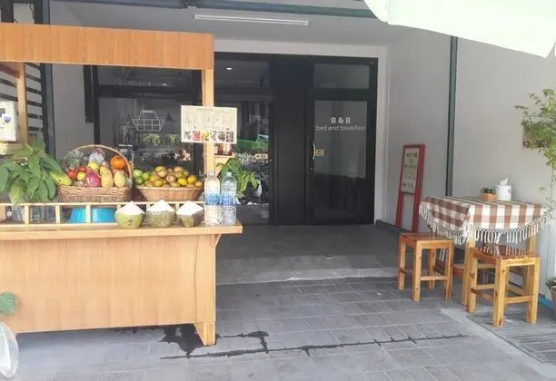 SS Store Bed & Breakfast