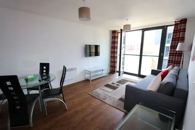 Ss-suite One - Bar