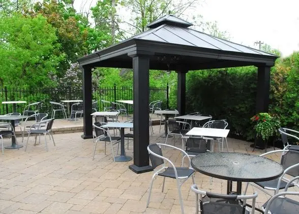St Andrew Suites