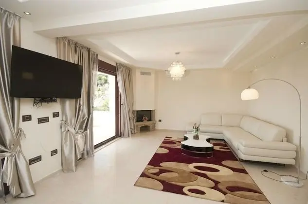 St. George Apartments and Villa with pool - Öne Çıkan Resim
