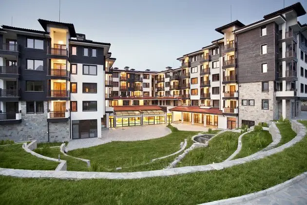 St George Ski & Holiday